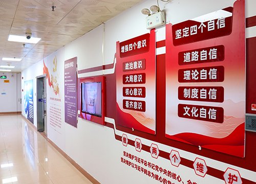 强化标杆引领，推进阵地建设